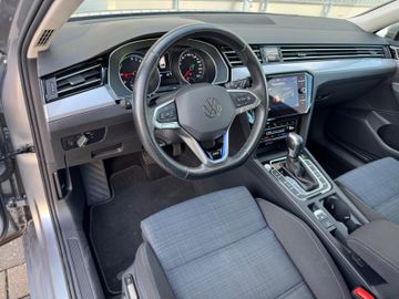 Volkswagen Passat Variant - 8
