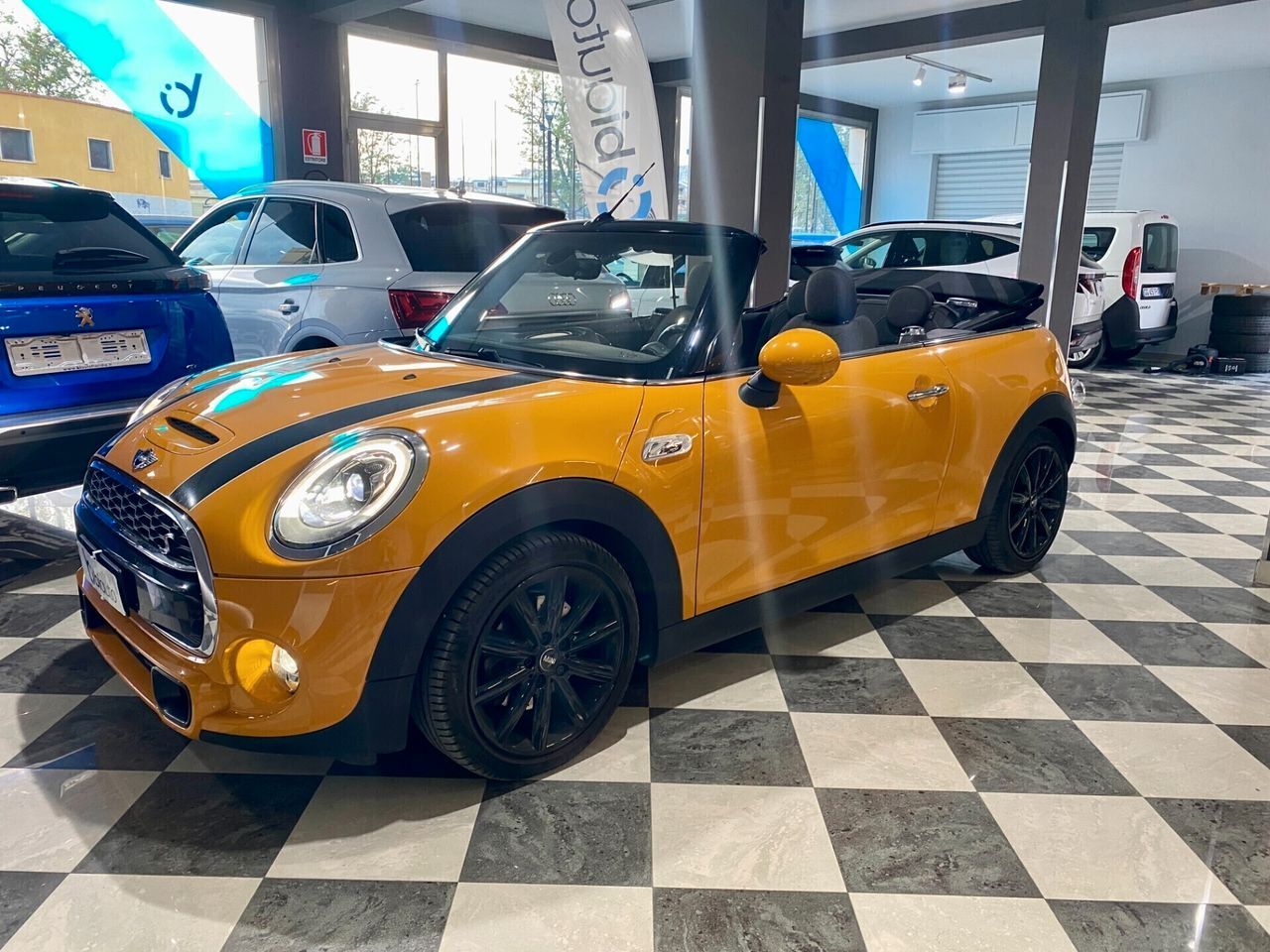MINI Mini 2.0 Cooper SD 170CV Autom. Cabrio-2017