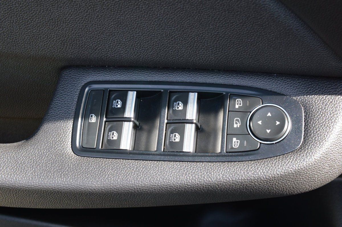 Fahrzeugabbildung Renault Clio V   Intens Automatic LED SHZ