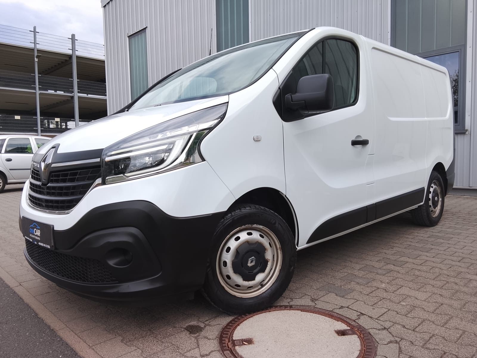 Renault Trafic L1H1 2,8t Komfort 2x Sortimo Regal C-LED