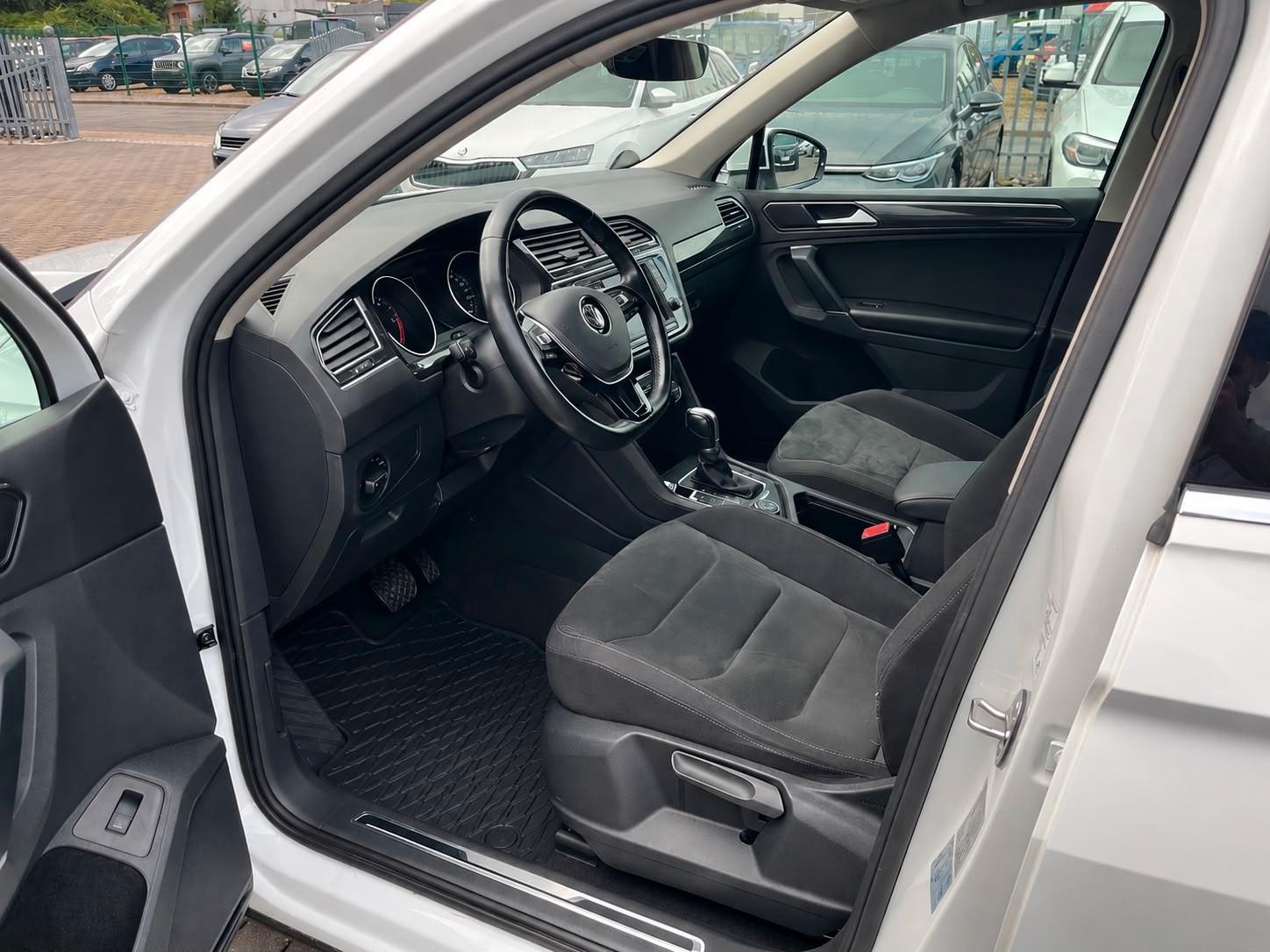 Volkswagen Tiguan Highline 4Motion DSG*LED*NAV*SHZ*ACC*CAM