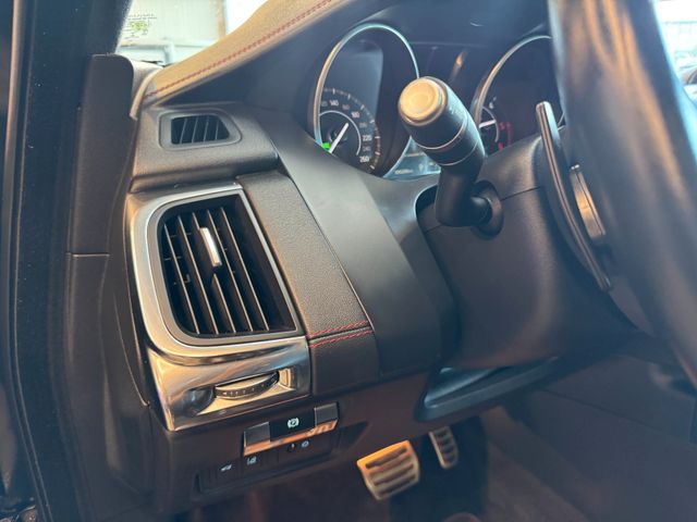 Jaguar E-Pace *HEAD-UP*PANO*MEMORY*KEYLESS*ACC*NAV*