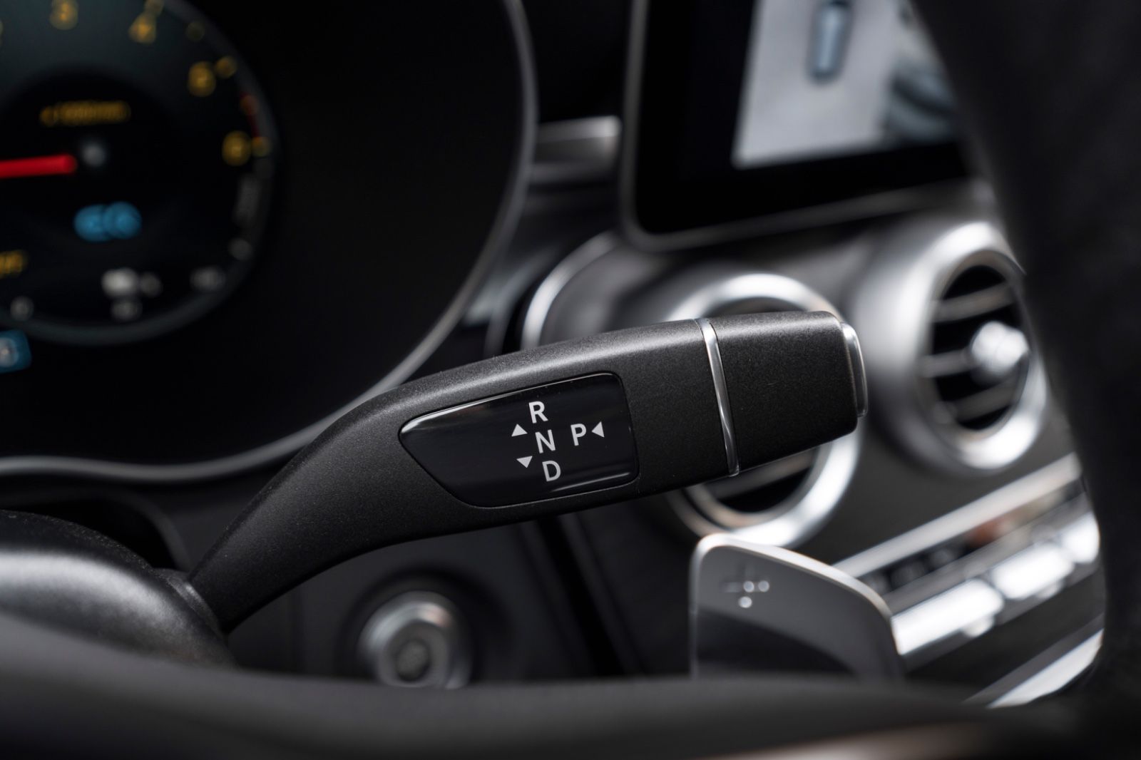 Fahrzeugabbildung Mercedes-Benz GLC 300d e 4Matic AMG BURMESTER 360° PANO M+S