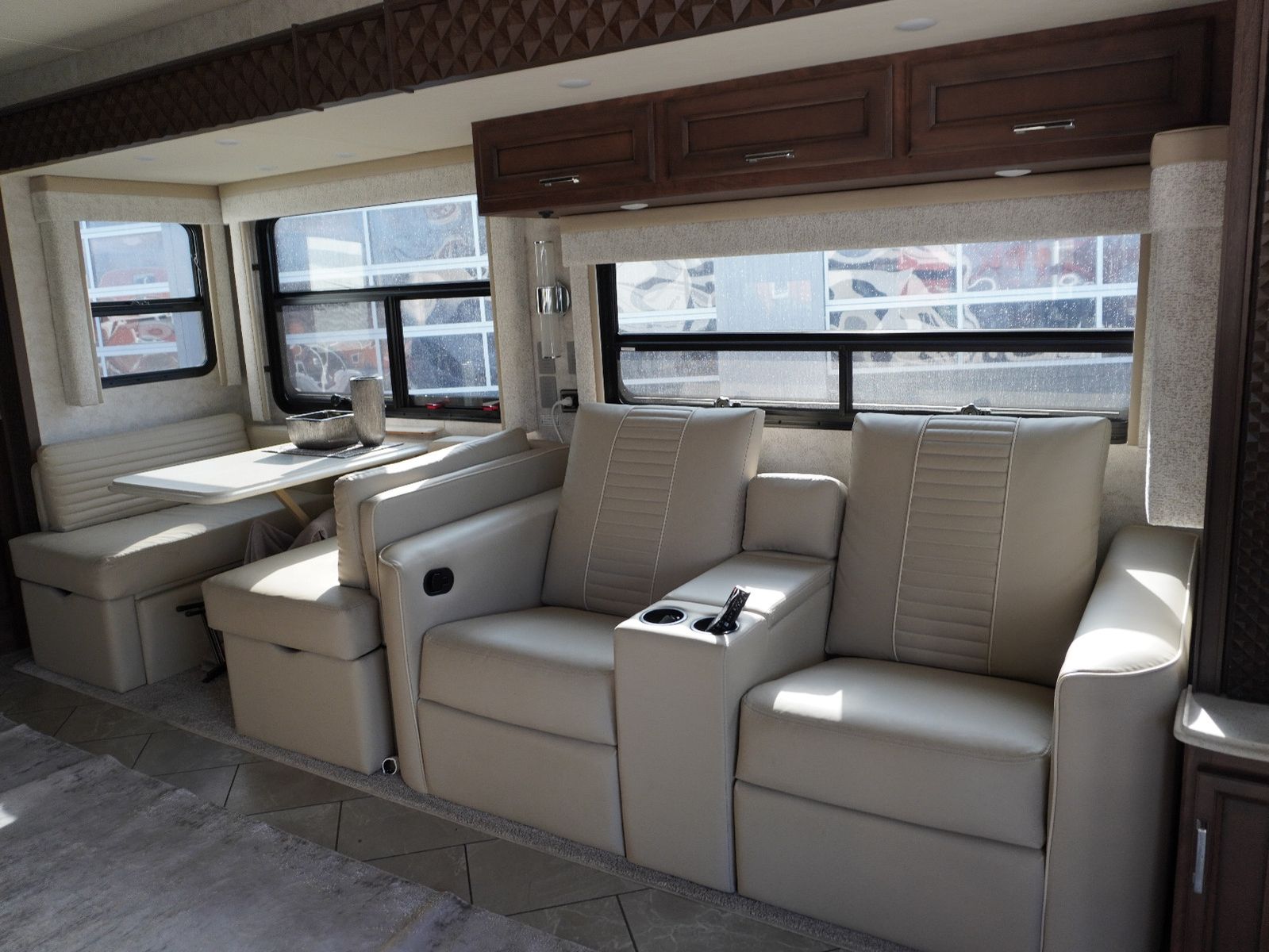 Fahrzeugabbildung Ford Newmar Bay Star 3626 Class A