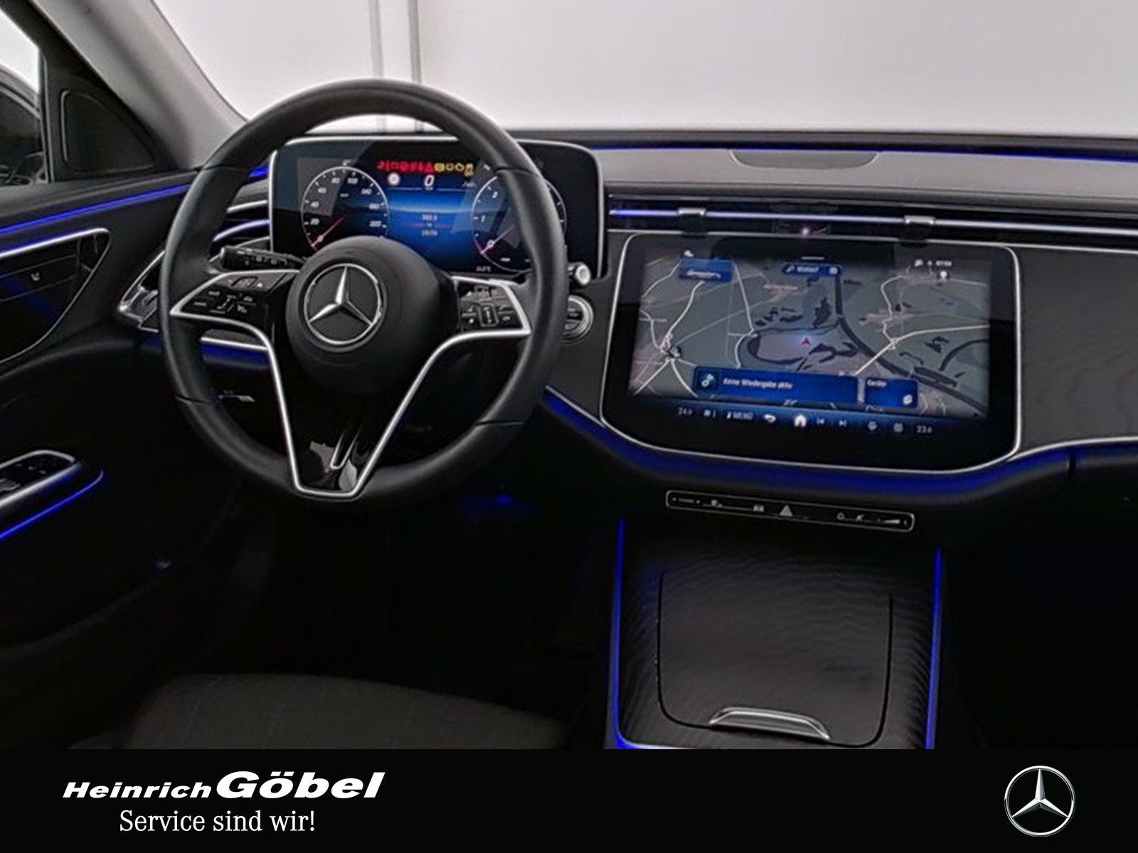 Fahrzeugabbildung Mercedes-Benz E 220 d AVANTGARDE+PANO+AHK+DISTRONIC+KAMERA