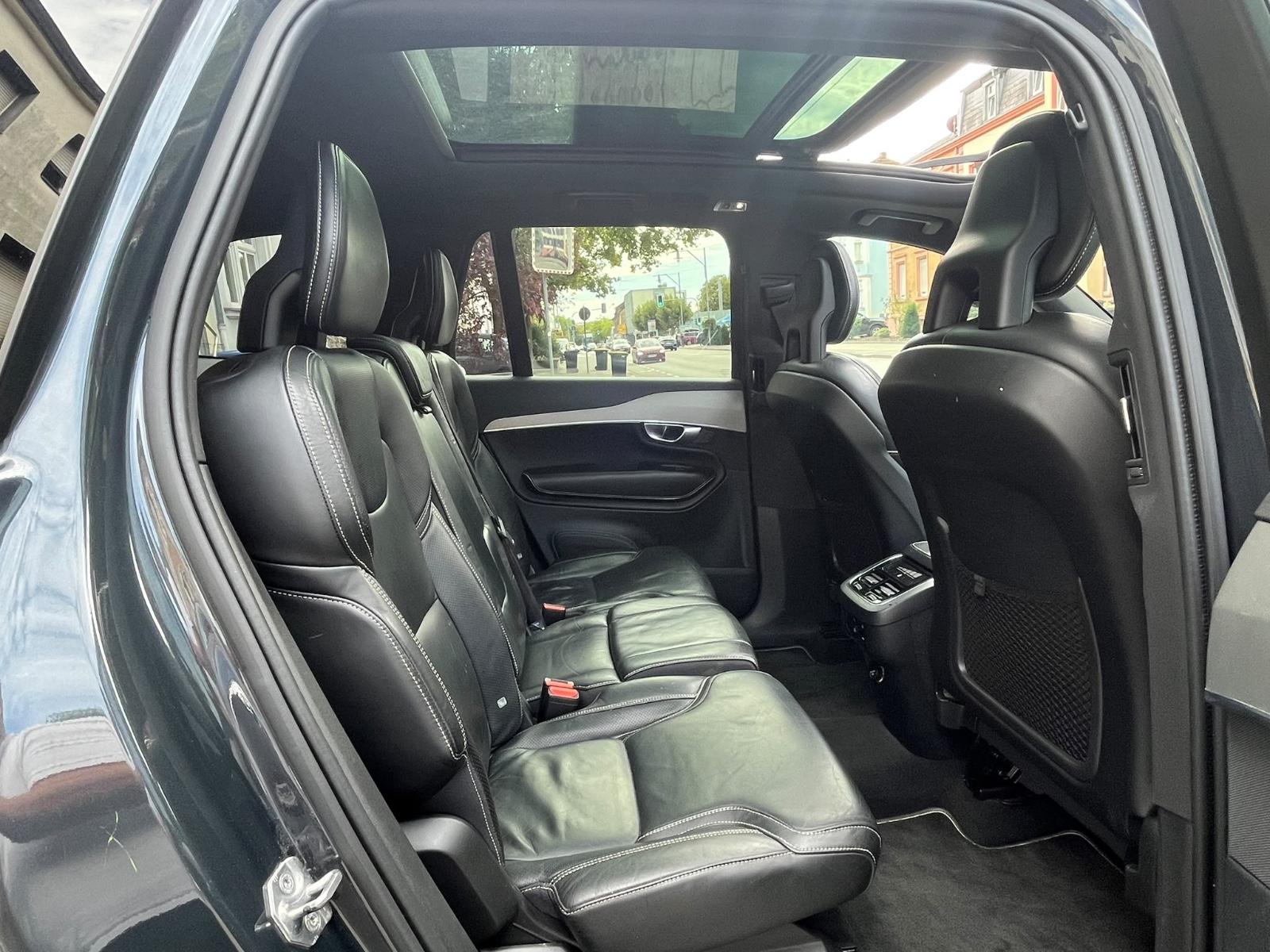 Volvo XC90 R Design AWD 7.Sitze Panorama, Leder