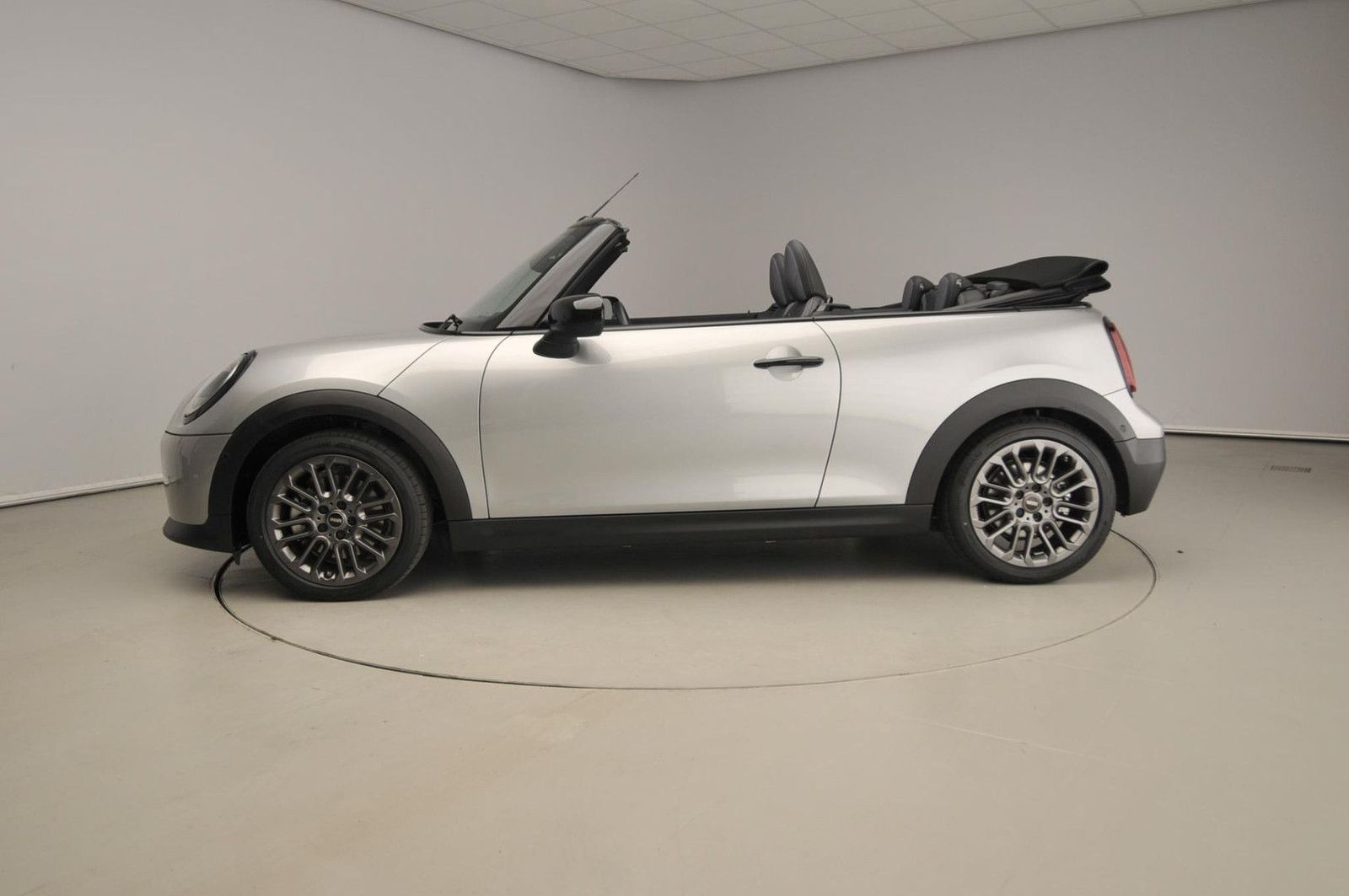 MINI Cooper S Cabrio automatik / Sportsitze / LED / P imagem 2