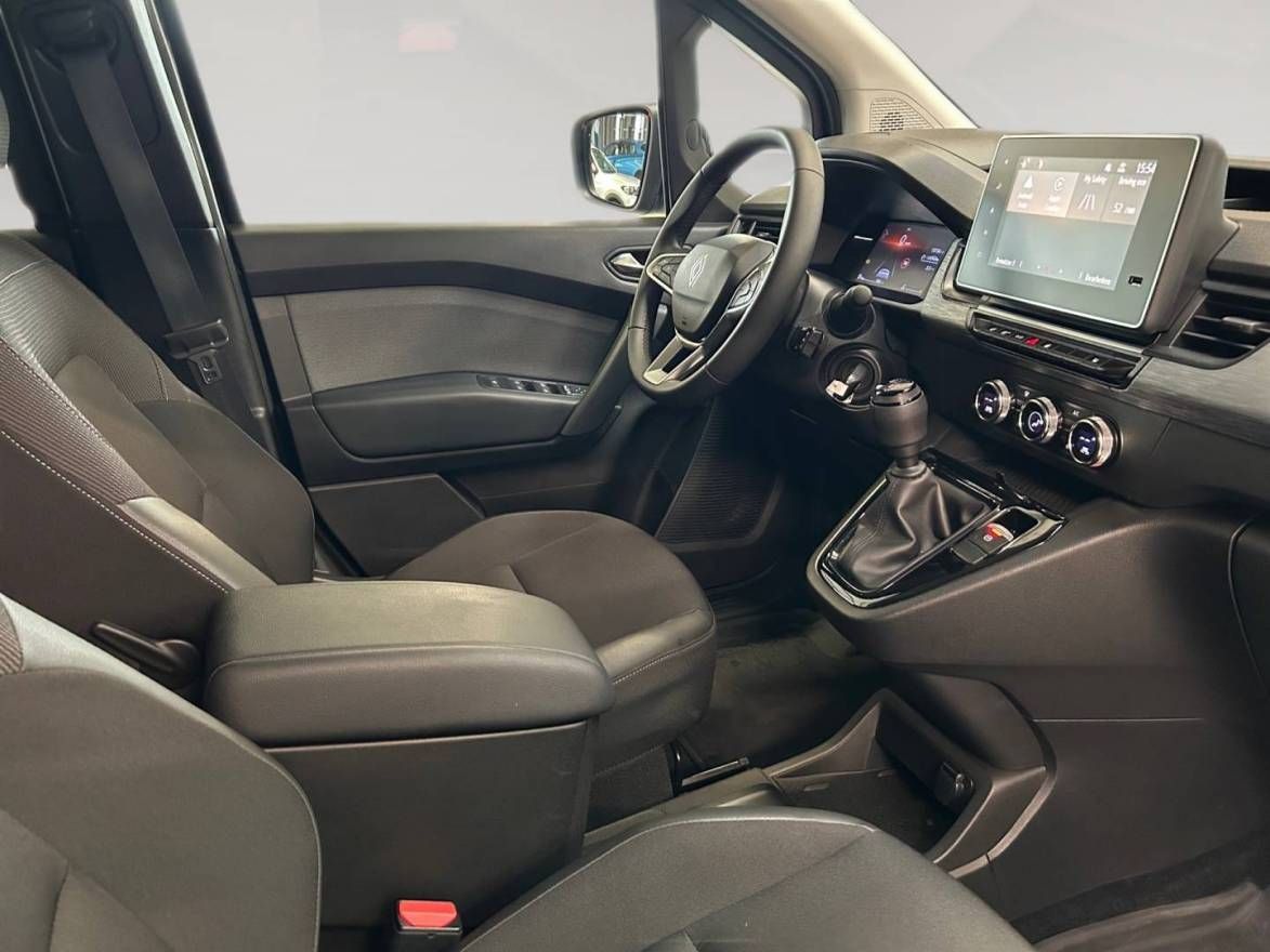Fahrzeugabbildung Renault KANGOO PKW GRAND EQUILIBRE dCi 95