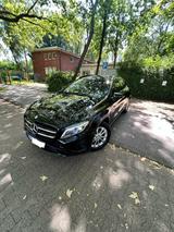 Mercedes-Benz Mercedes GLA 180 - Top Zustand - 8 Reifen/... - Mercedes-Benz GLA 180 in Dortmund