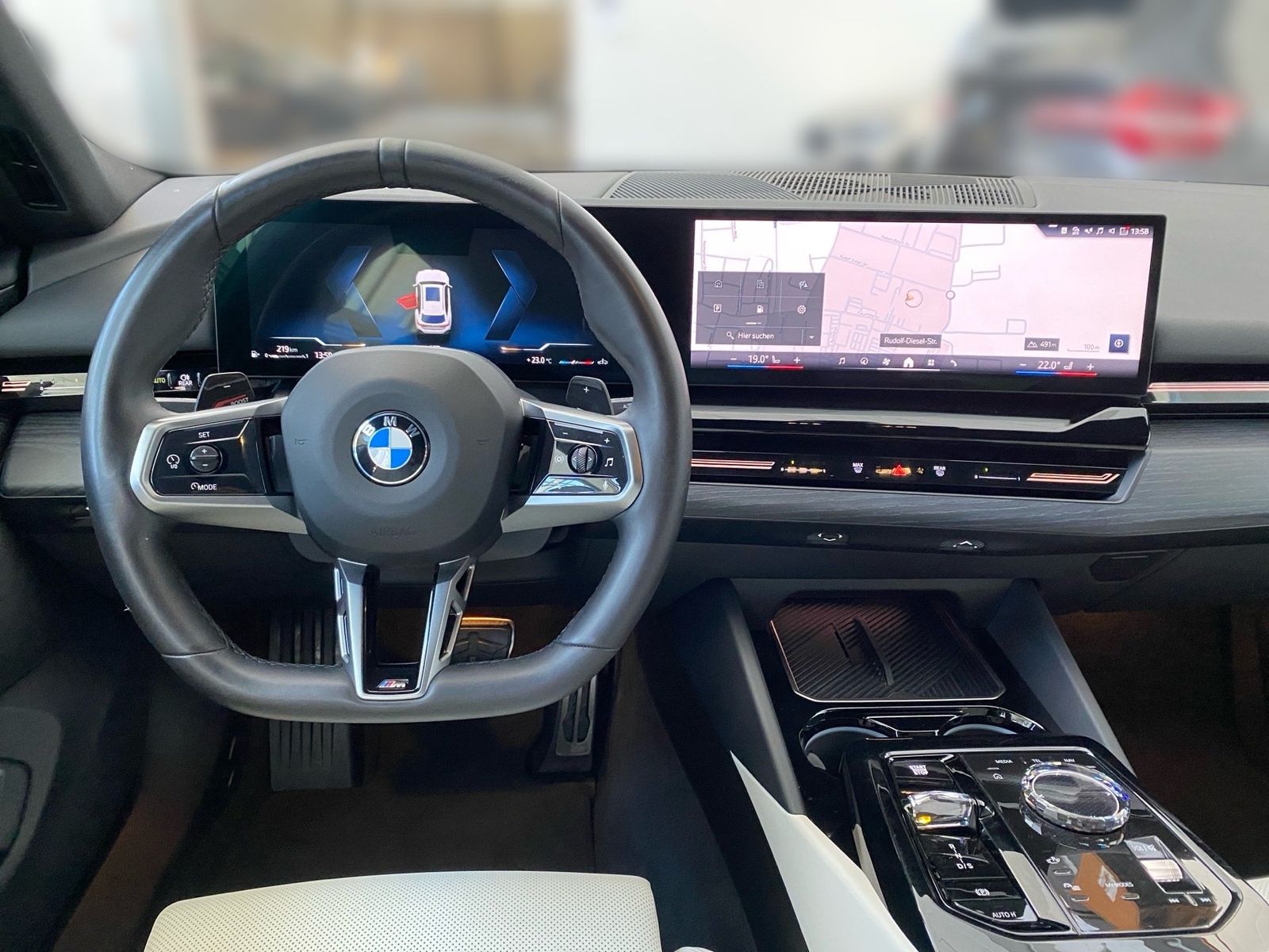 BMW 520d xDrive Touring M Sport Pro ad.LED H K 21´´ foto 3