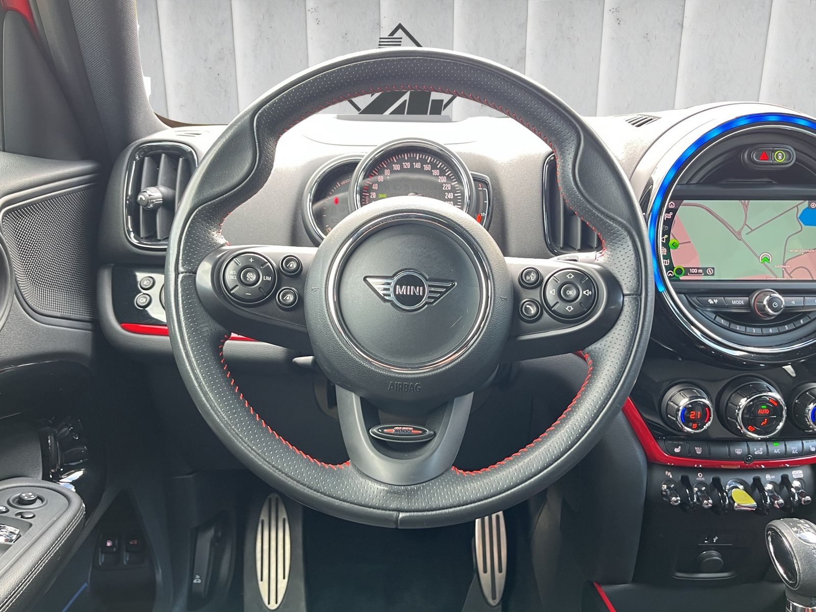 Fahrzeugabbildung MINI Countryman SE (Cooper) *NAVI*HUD*KEYL*LED*KAMERA