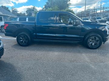 Ford F150 Lightning Lariat gr. Batterie im Vorlauf+20