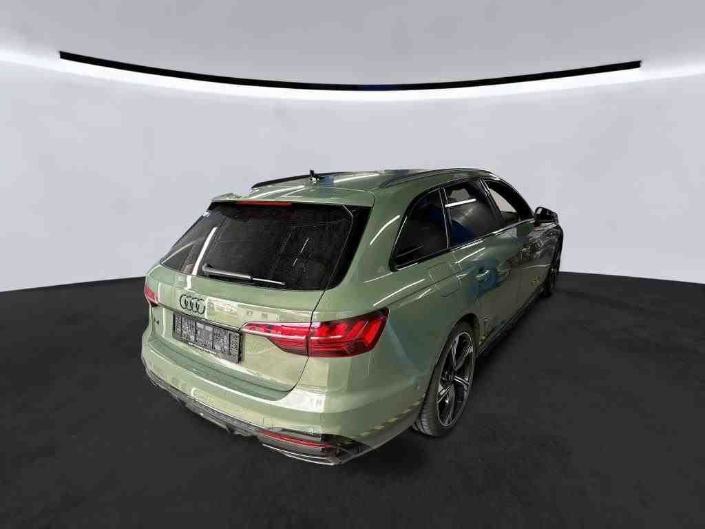 AUDI A4 2024