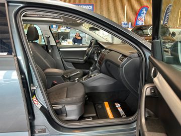 Skoda Octavia *PANO*SitzStandLenkradHZ*ACC*AHK*NAVI*