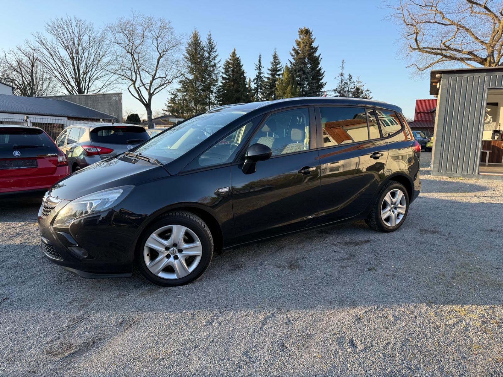 Opel Zafira 1.4 TÜV NEU*95 T/KM*1 Hand*Autom*7 Sitz