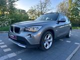 BMW X1 Baureihe X1 18 i sDrive**98 Tkm*Panoramadach - BMW X1 in Halle