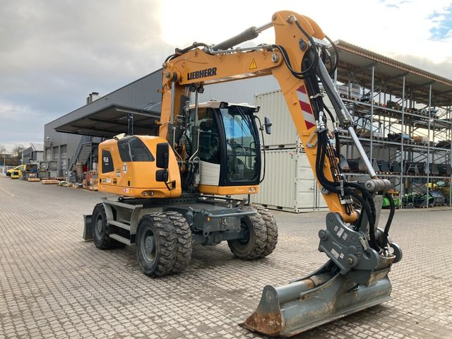 Liebherr A916 Compact