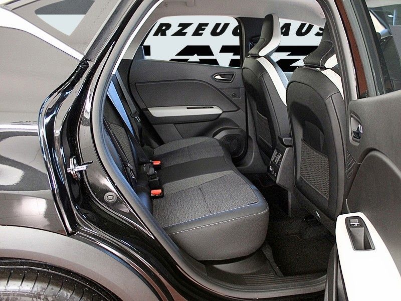 Fahrzeugabbildung Renault Captur E-Tech Plug-In 160* Edition One *