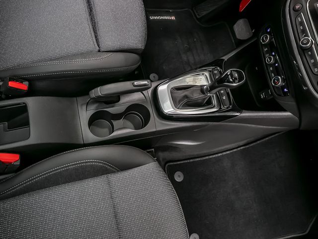 Opel Crossland 1.2 Elegance Kamera Navi LED