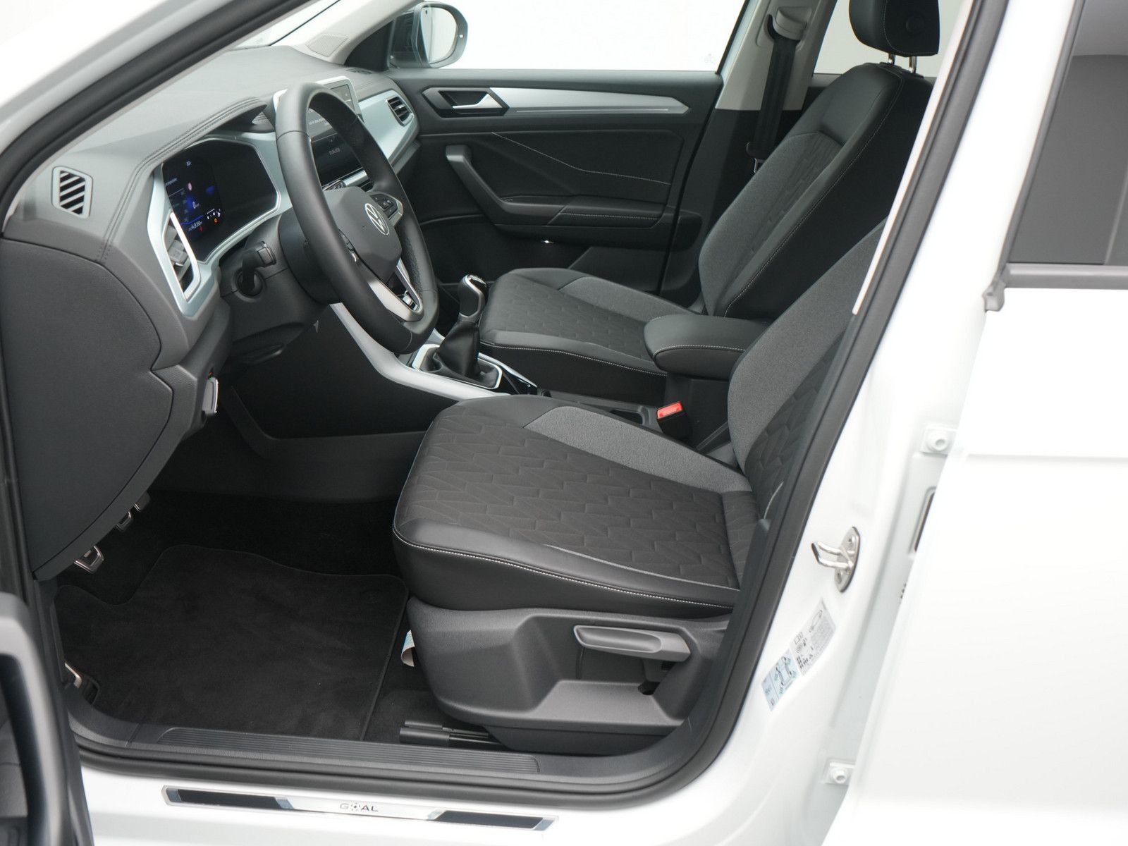 Volkswagen T-Roc - Bild 13