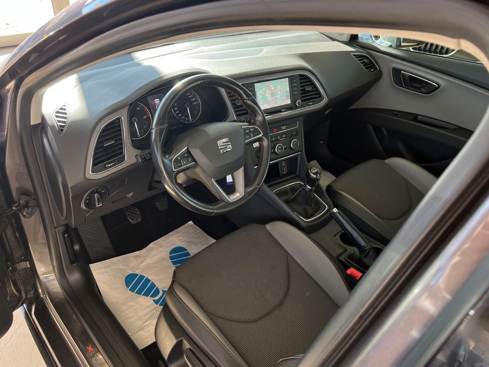 Fahrzeugabbildung SEAT Leon 2.0 TDI ST X-Perience 4Drive