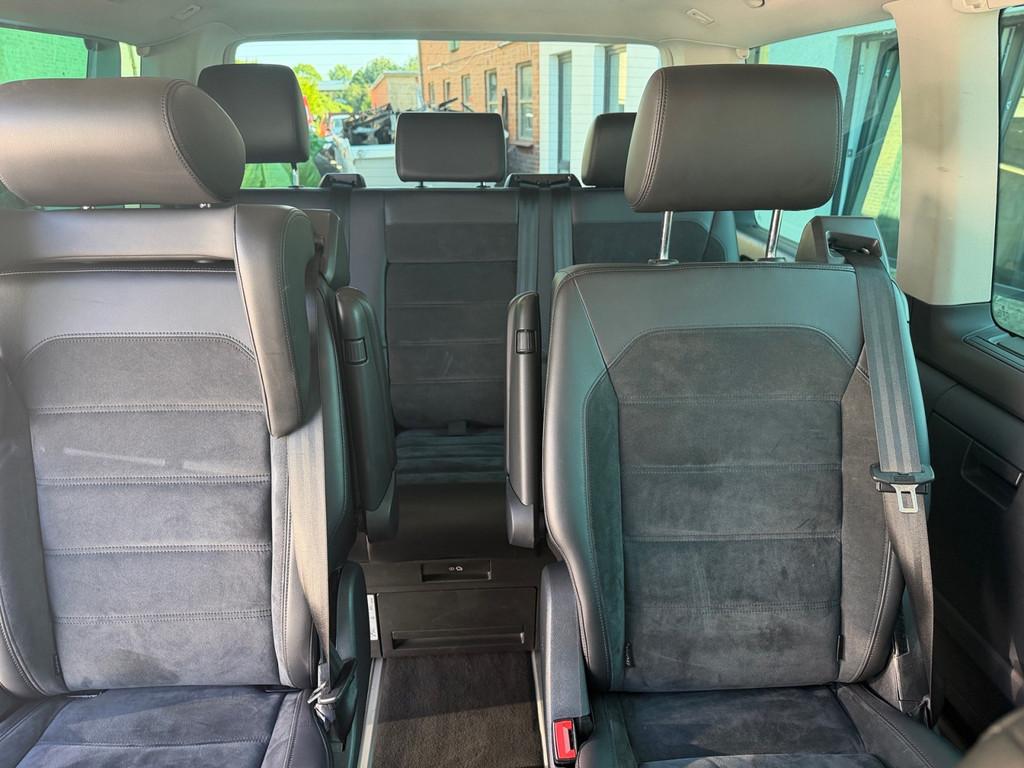 Volkswagen T6 Multivan Bus 2.0 TDI Multivan FWD Generation 