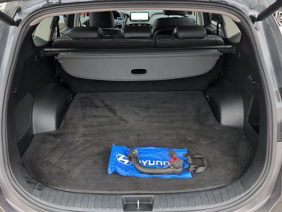 Fahrzeugabbildung Hyundai Santa Fe HEV 1.6T 4WD AT PRIME AHK LEDER+KRELL++