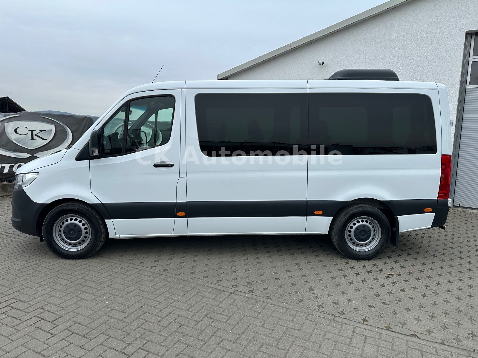 Fahrzeugabbildung Mercedes-Benz Sprinter III Tourer 316 CDI Autom/9 Sitze/Kamera