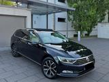 Volkswagen Passat 2.0 TDI DSG BlueMotion Highline SCR BMT  - Volkswagen Passat: TDI Bluemotion