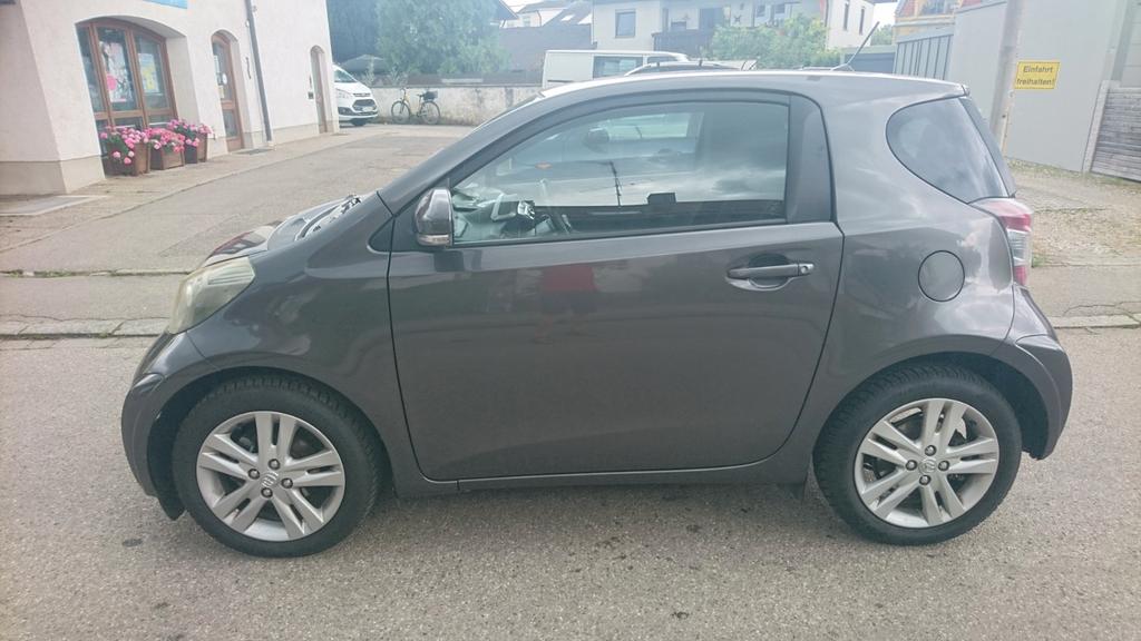 Toyota IQ