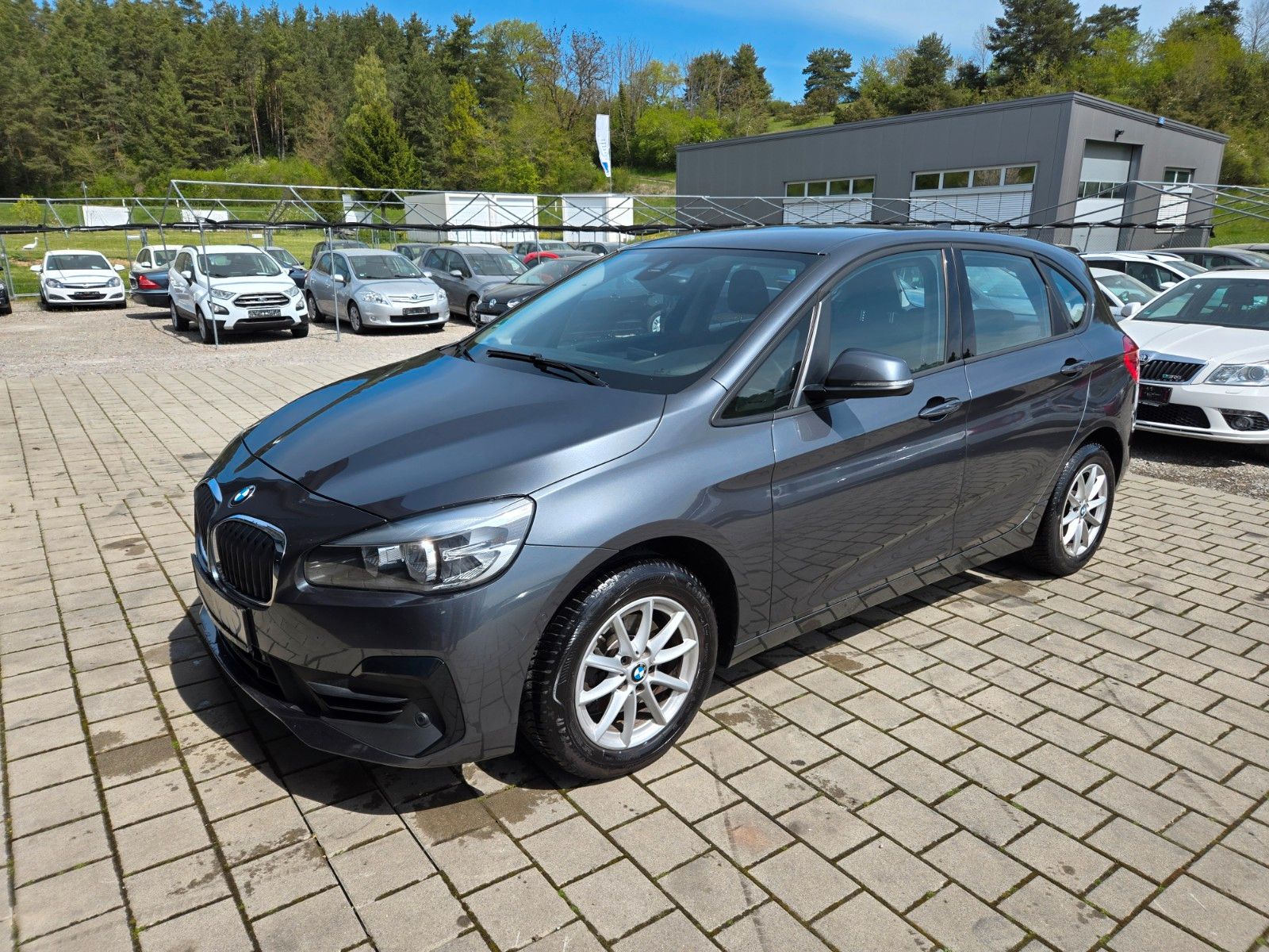 BMW 218