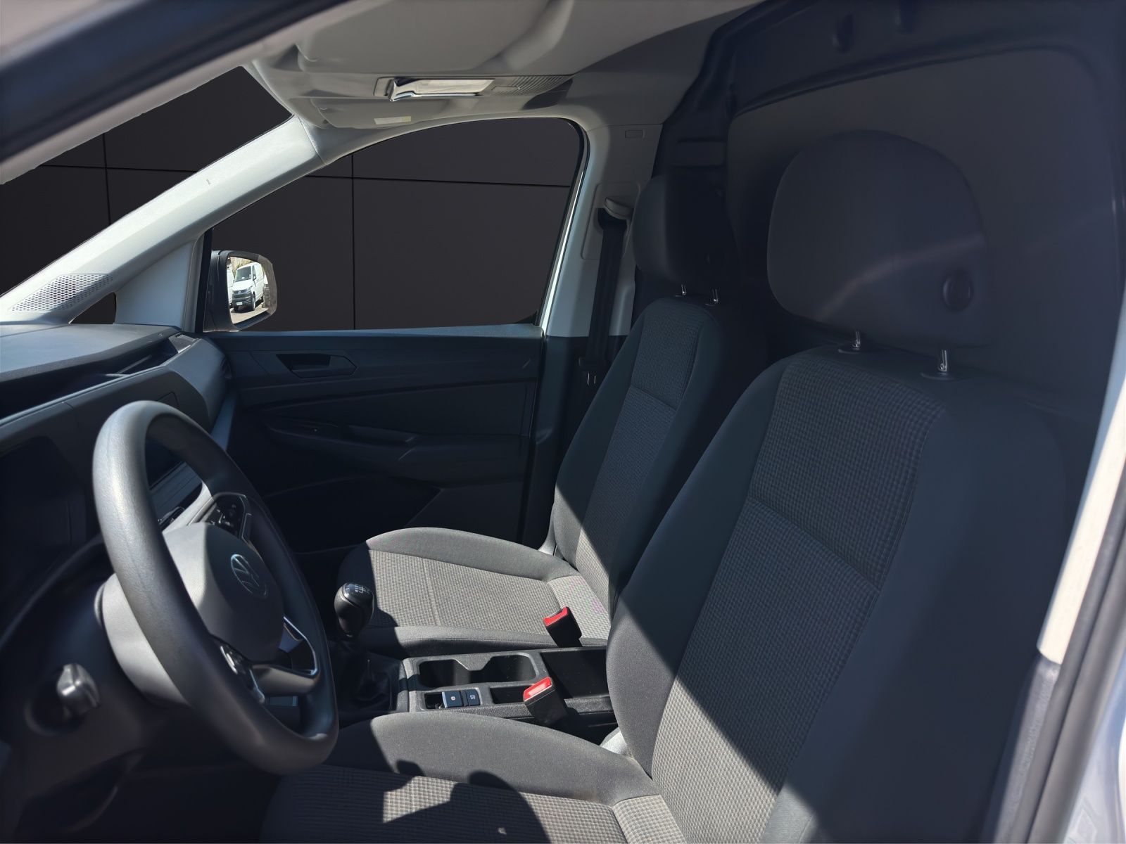 Fahrzeugabbildung Volkswagen Caddy Kasten TDI AHK KLIMA DAB+ Bluetooth