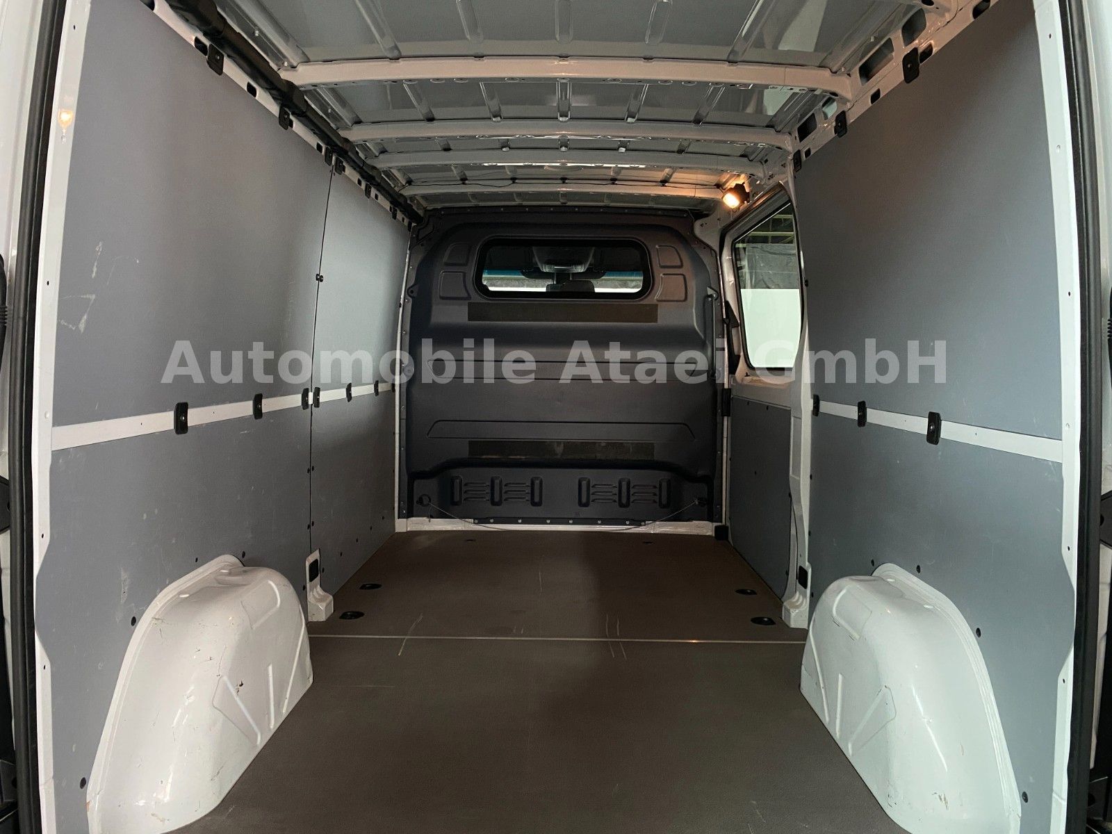 Fahrzeugabbildung Mercedes-Benz Sprinter 211 CDI KLIMA+1.HAND+3-SITZER (7188)