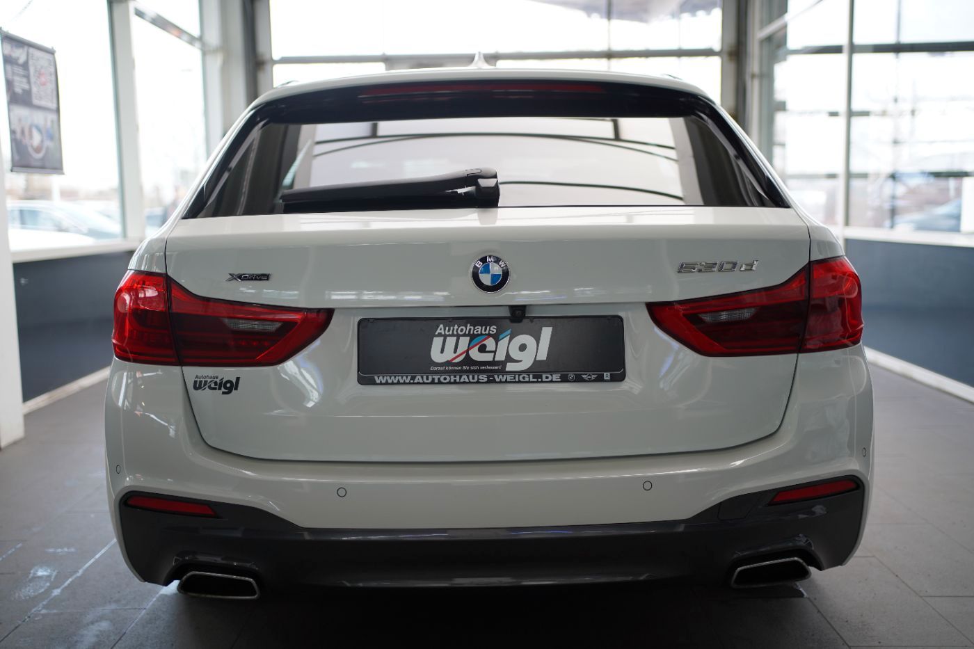 Fahrzeugabbildung BMW 530d xDrive M Sport Standheizung+PanoramaGlasdac