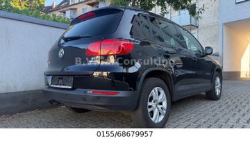 Volkswagen Tiguan - 4