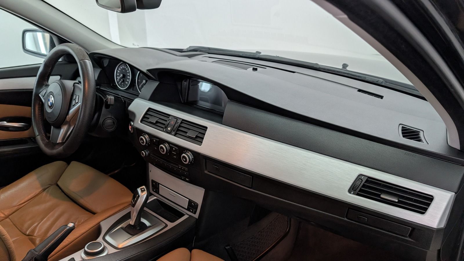 Fahrzeugabbildung BMW 523 i * Xenon * Leder * HUD *