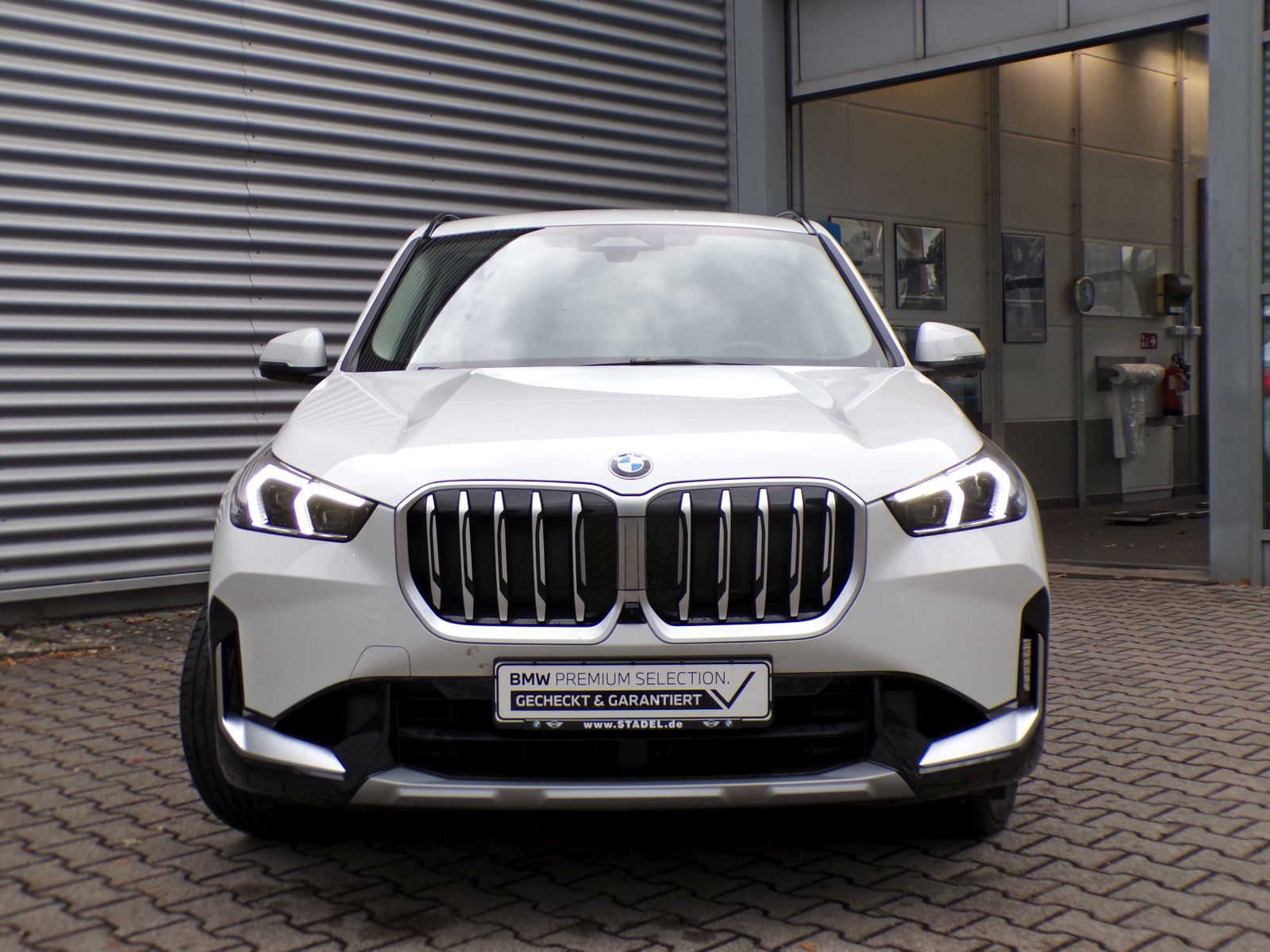 BMW X1 xDrive23i xLine HuD ACC 360° AHK Sportsitz SH foto 2