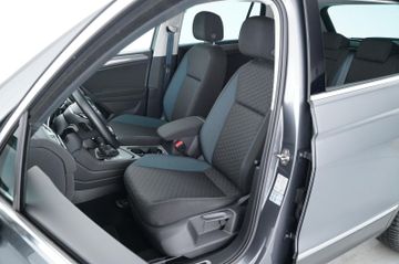 Volkswagen Tiguan - 10