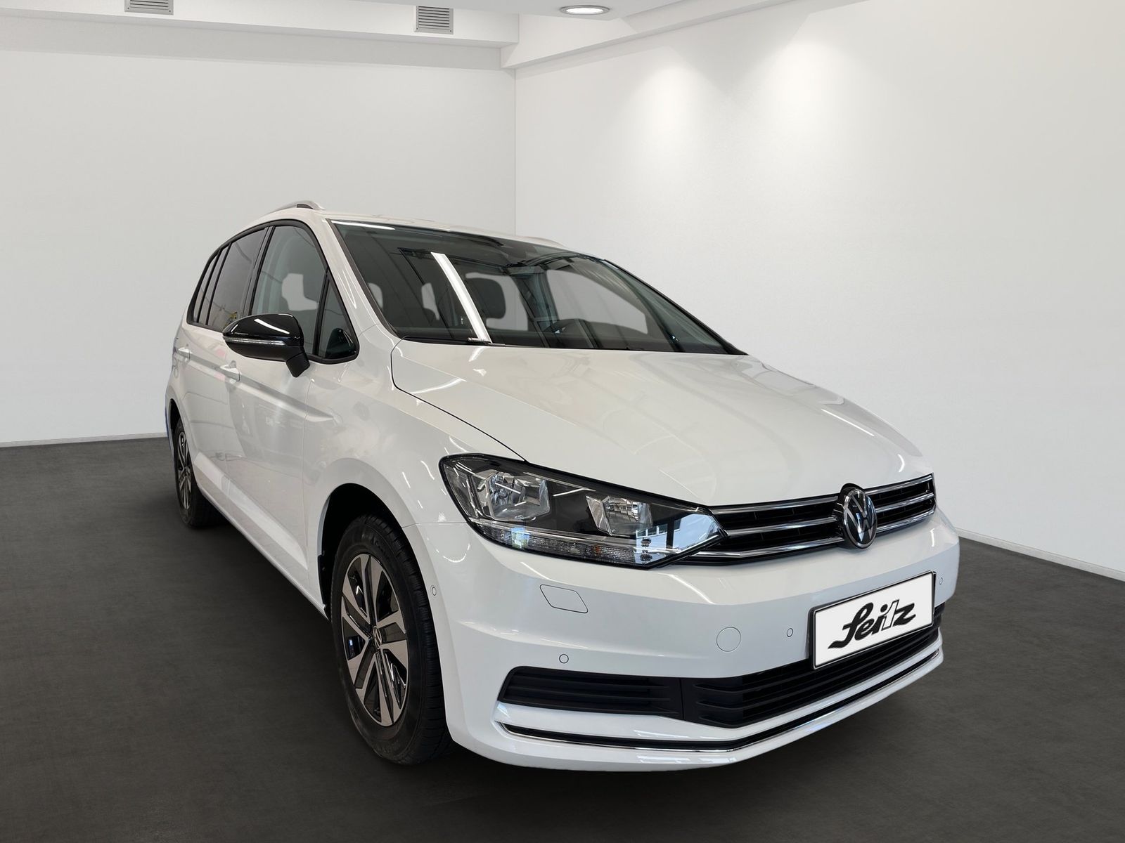 Volkswagen Touran 1.5 TSI Comfortline 7S KAMERA NAVI foto 3