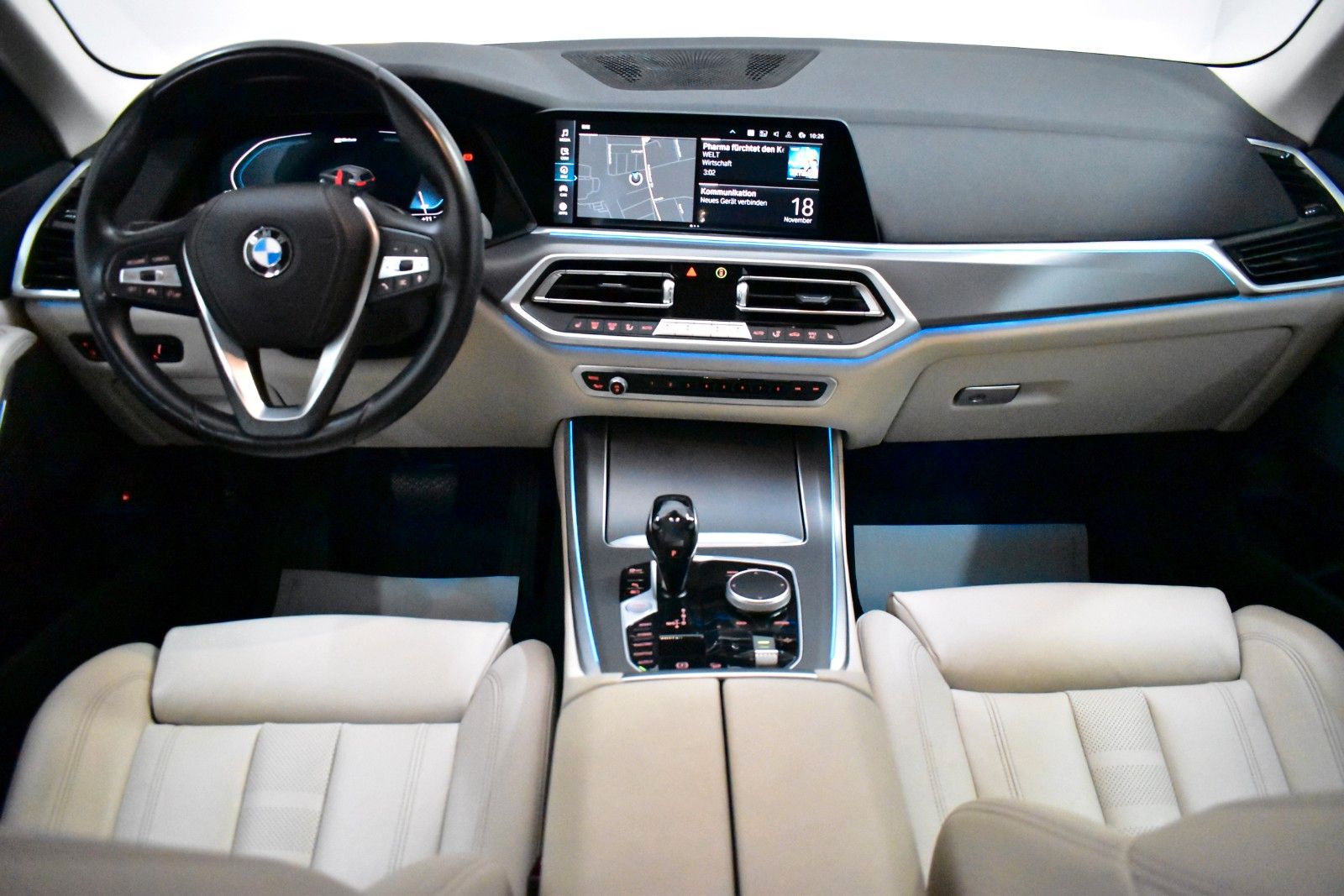 Fahrzeugabbildung BMW X5 xDrive45e,Leder,Navi,HUD,Panorama,Luftfed.