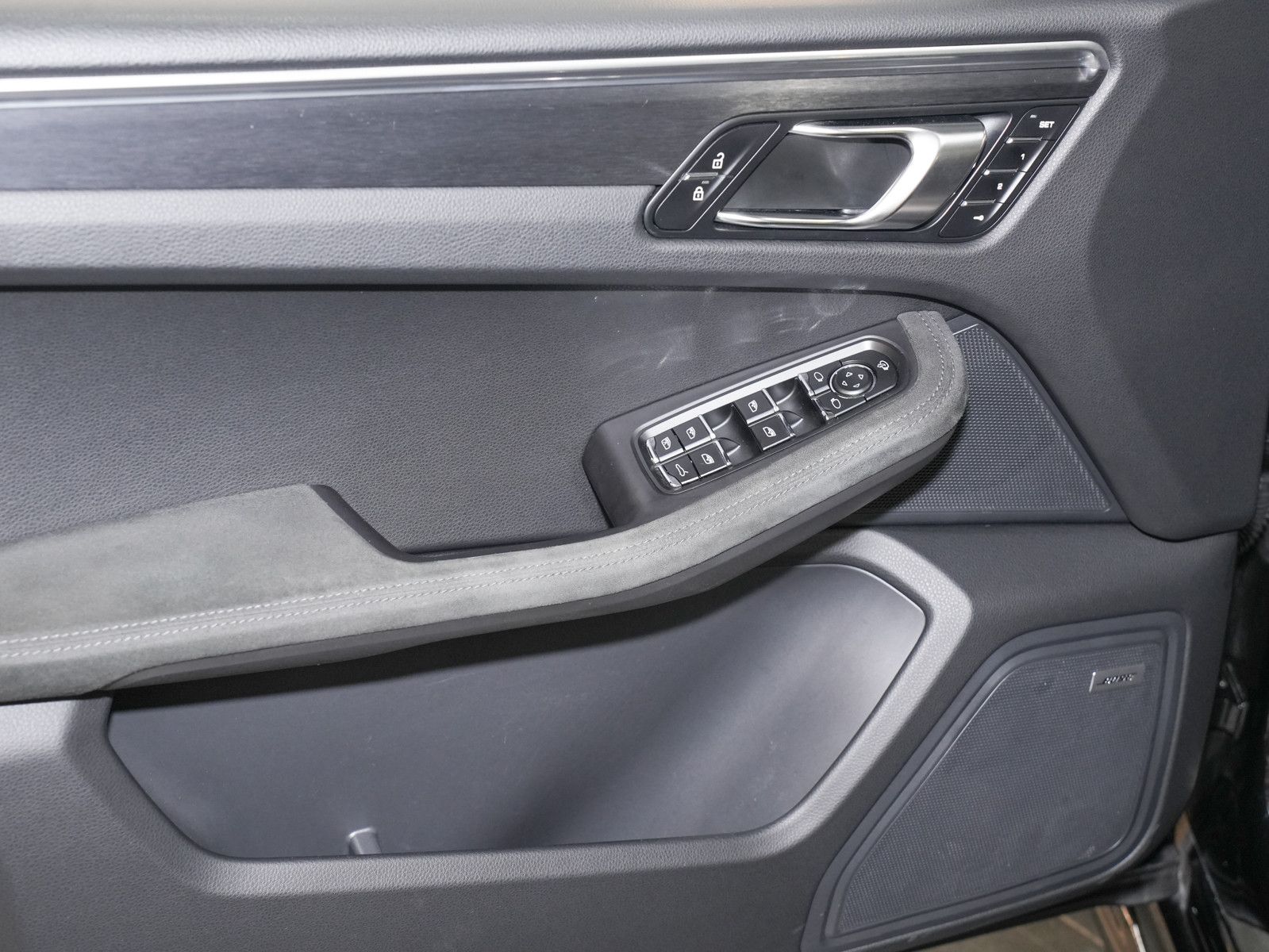 Fahrzeugabbildung Porsche Macan GTS - Luft|ACC|Pano|21"|Bose|Kam|SportChro