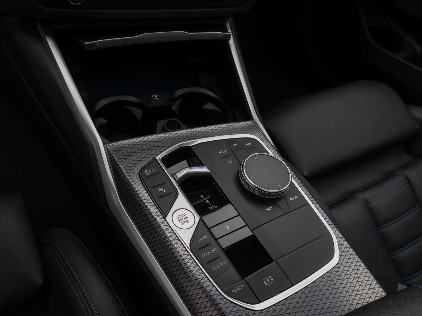 Fahrzeugabbildung BMW 330d M Sport Pro Panorama Kamera DAB H/K HUD