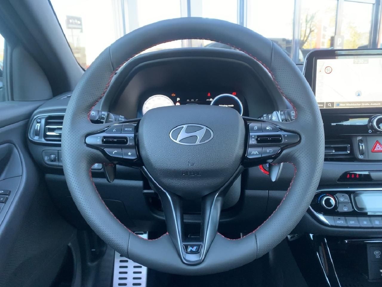Fahrzeugabbildung Hyundai i30 cw N Line Panoramadach bis 30.06.!!*