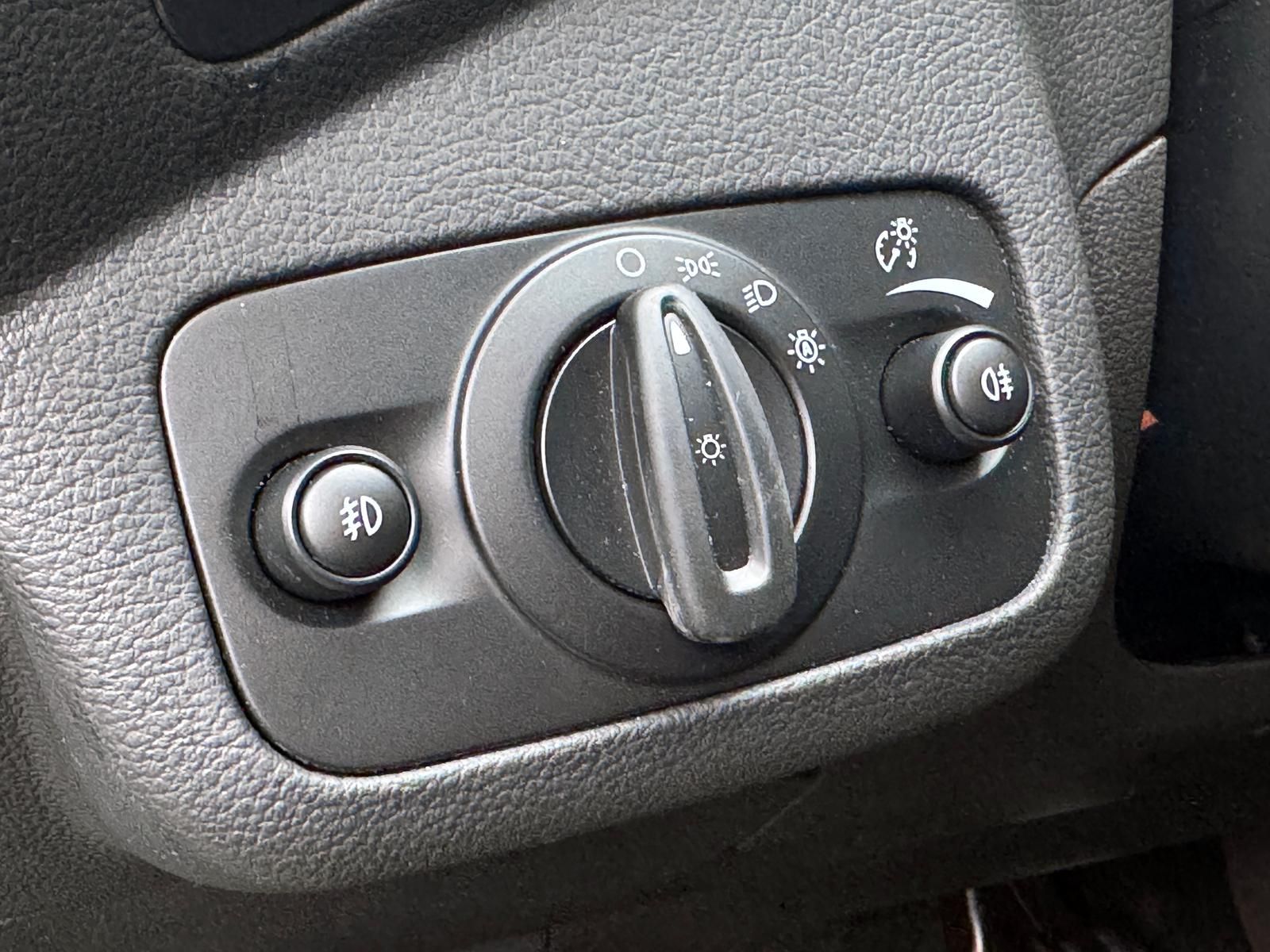 Fahrzeugabbildung Ford 1.5 ST-LINE/4x4/ALLRAD/DSG/KEYLESS/ACC/R-CAM/LED