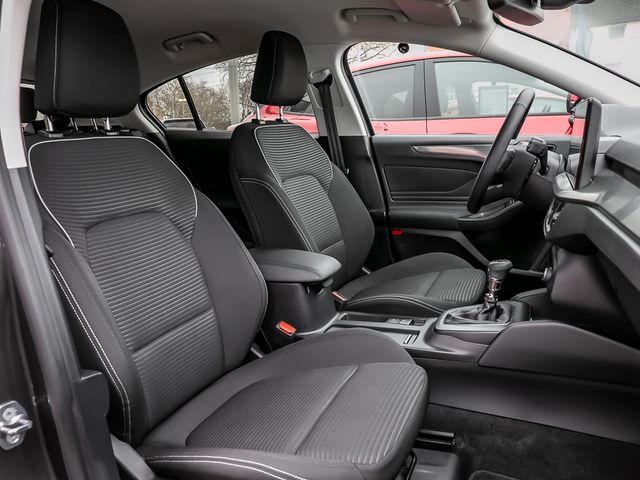 Ford Focus 1.0 Titanium Family-Paket Navi LED