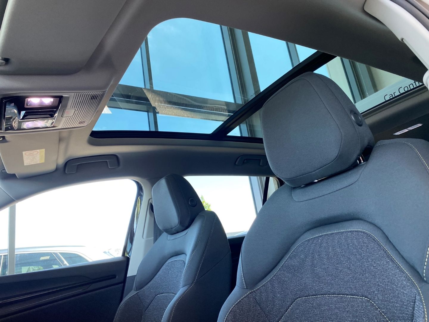 Kodiaq 1.5 TSI DSG Navi*7Sitze*Head*Sun*1HD!!