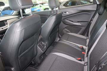 Fotografie des Opel Grandland (X) Grandland X 1.5 D Start/Stop 120 Jahre