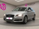 Audi A3 1.6 Attraction 1. HAND KLIMA ALU TÜV NEU - Audi A3 mit Benzin-Antrieb: 1.6