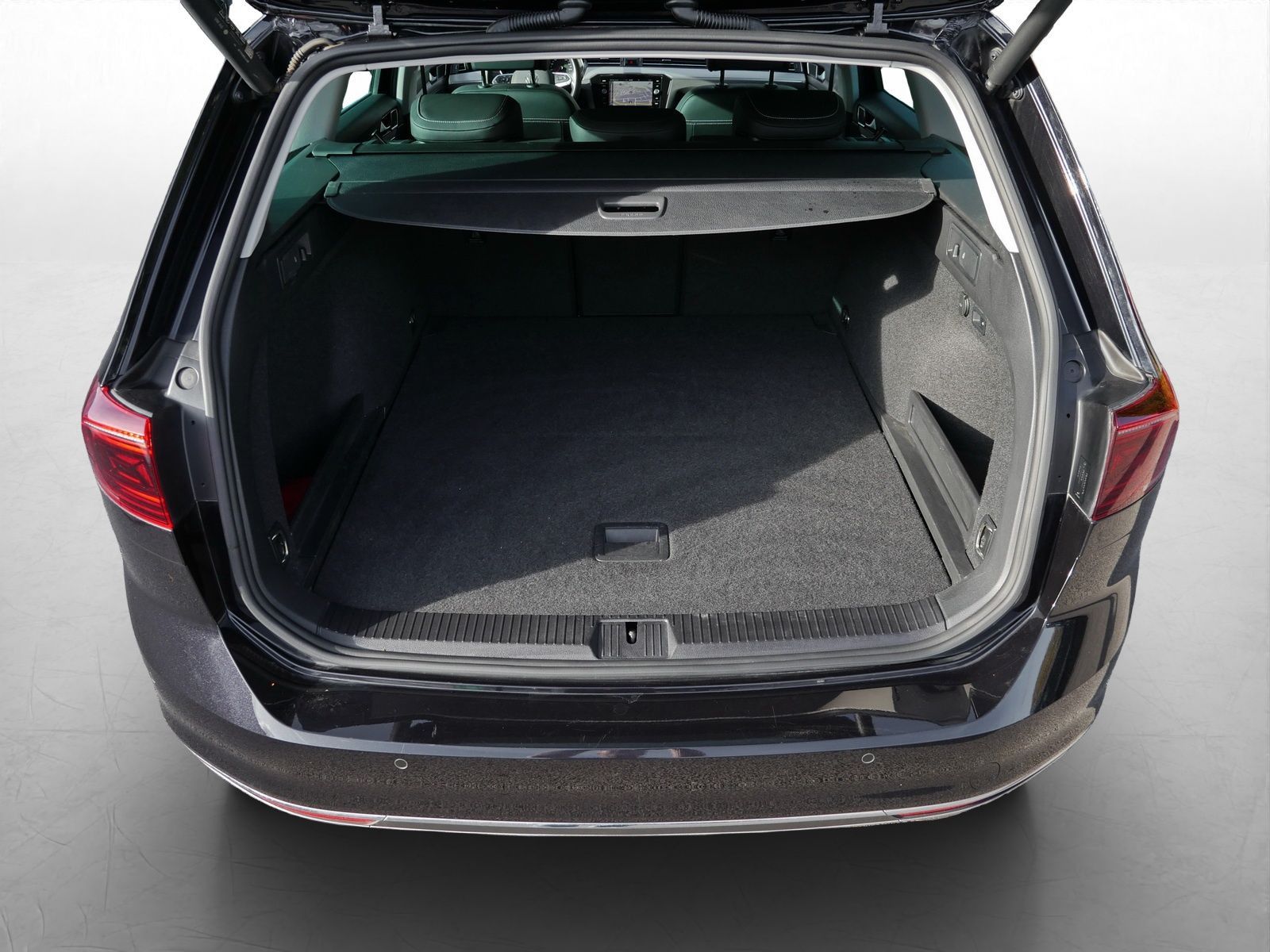 Volkswagen Passat Variant - Bild 11