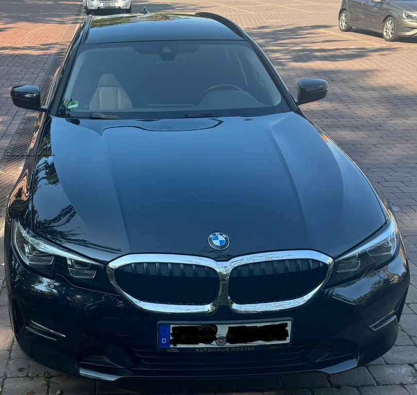 Image of BMW 320